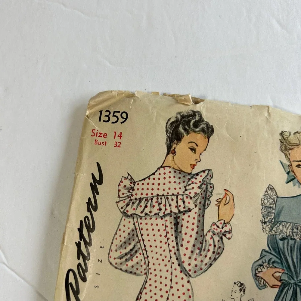 Simplicity Vintage 1940's Pattern #1359 Women's and Misses‎ Negligee Size 14